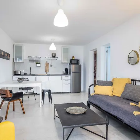 Olas Apartment