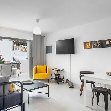 Olas Apartment *